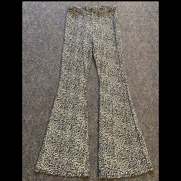 Leopard flare pants - Picture 1 of 3